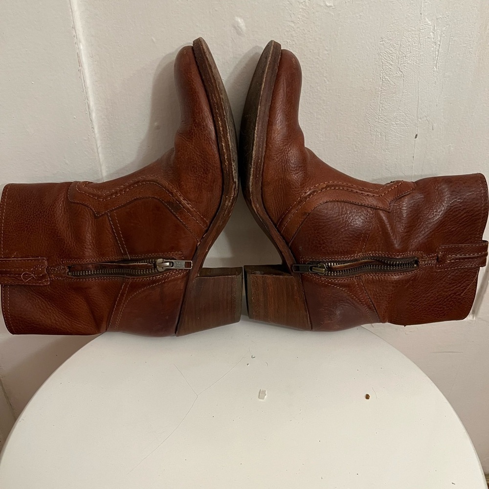 Frye Jean leather short boots. Size 8.5. - Picture 2 of 8